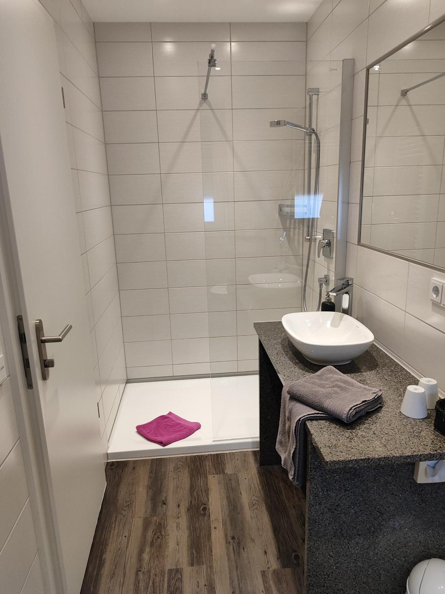 Hotel Gaestehaus Stock Zimmer Kaffeesaeckle Friedrichshafen Bagian luar foto