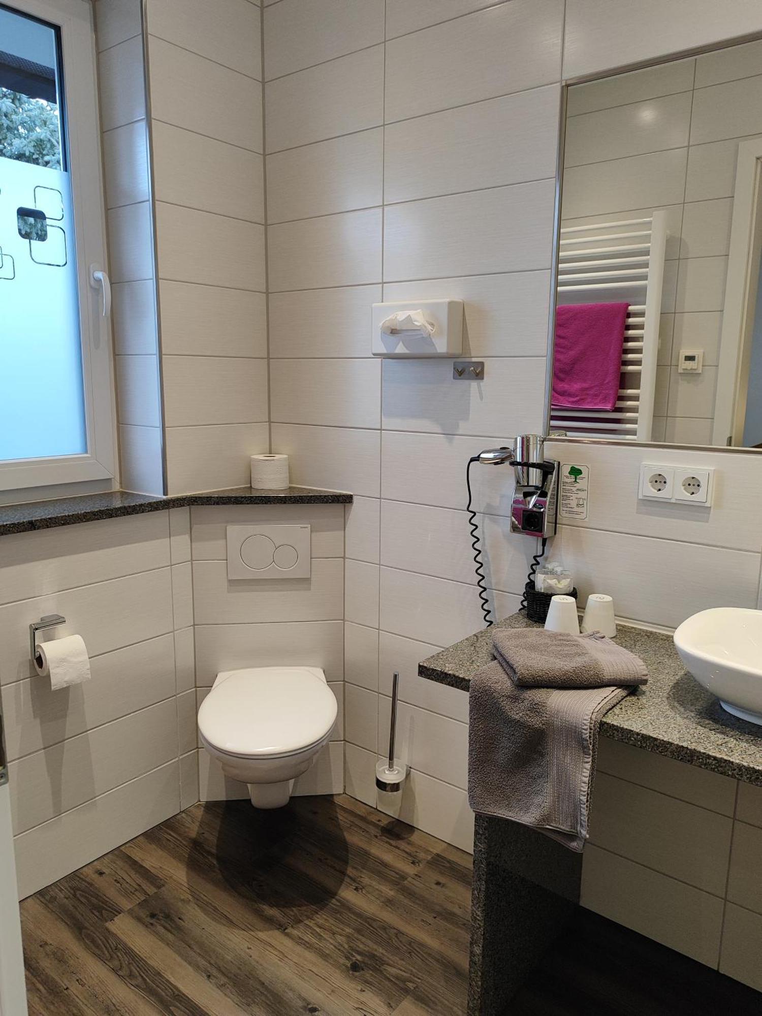 Hotel Gaestehaus Stock Zimmer Kaffeesaeckle Friedrichshafen Bagian luar foto